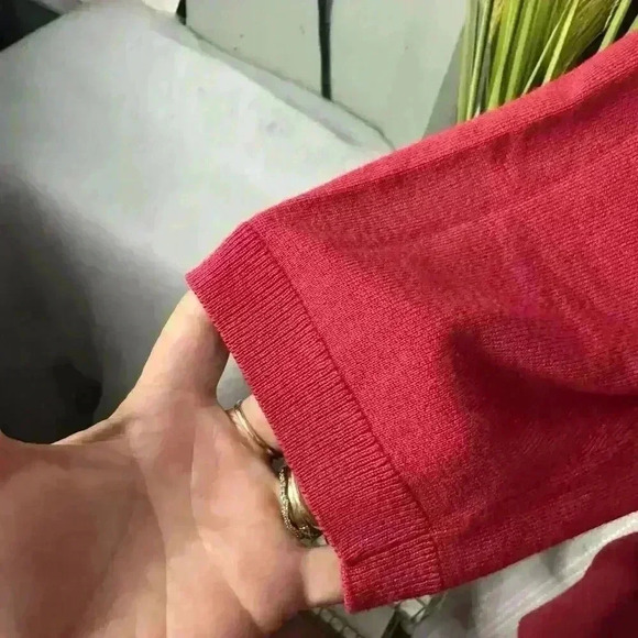 Chicos Women’s 2 US L Christmas Red Blouse Turtleneck Long Sleeve Tunic Top - Picture 4 of 13